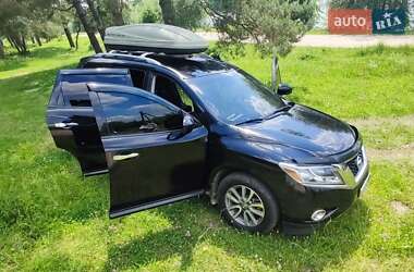 Внедорожник / Кроссовер Nissan Pathfinder 2013 в 