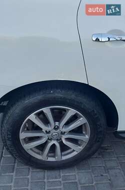 Позашляховик / Кросовер Nissan Pathfinder 2013 в Фастові