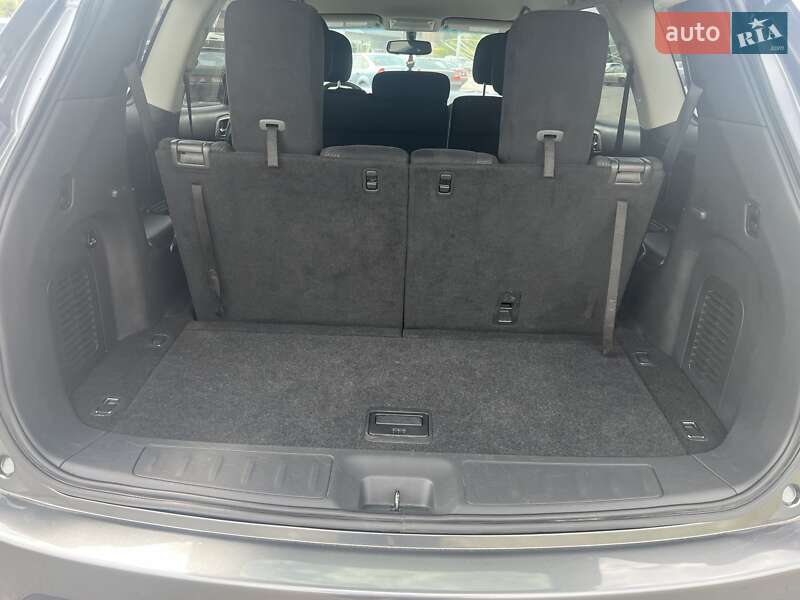 Позашляховик / Кросовер Nissan Pathfinder 2015 в Дніпрі фото 15 Позашляховик / Кросовер Nissan Pathfinder 2015 в Дніпрі