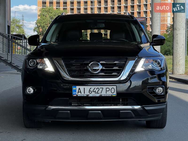 Внедорожник / Кроссовер Nissan Pathfinder 2013 в Киеве