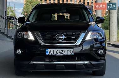 Внедорожник / Кроссовер Nissan Pathfinder 2013 в 