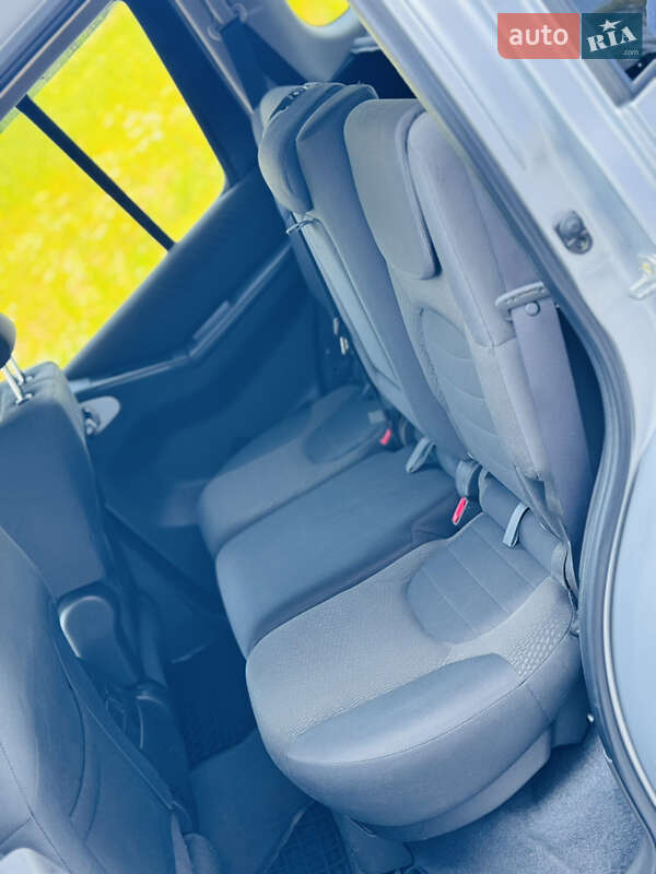 Внедорожник / Кроссовер Nissan Pathfinder 2013 в Ровно