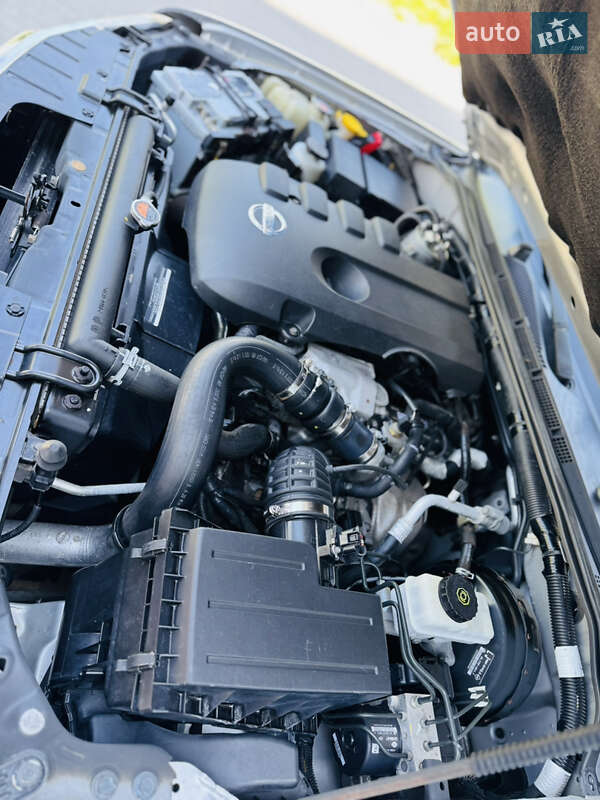 Внедорожник / Кроссовер Nissan Pathfinder 2013 в Ровно