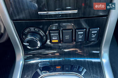Позашляховик / Кросовер Nissan Pathfinder 2011 в 