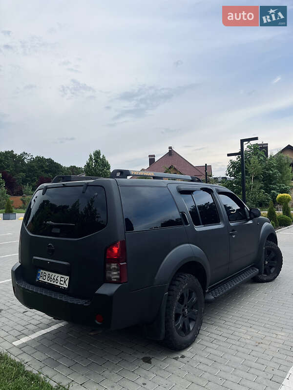 Внедорожник / Кроссовер Nissan Pathfinder 2007 в Виннице