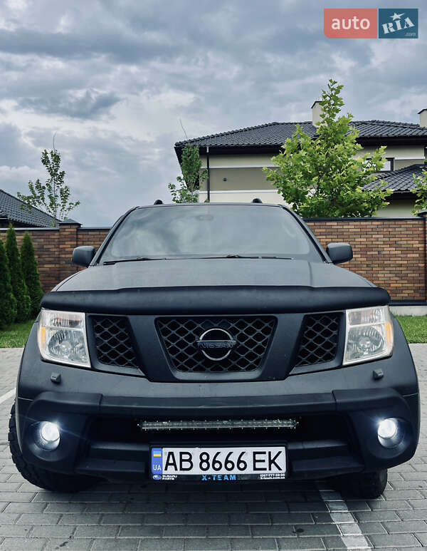 Внедорожник / Кроссовер Nissan Pathfinder 2007 в Виннице