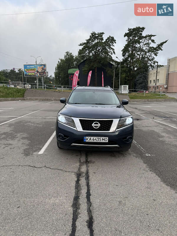 Внедорожник / Кроссовер Nissan Pathfinder 2014 в Киеве