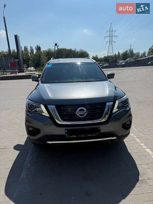 Внедорожник / Кроссовер Nissan Pathfinder 2019 в 