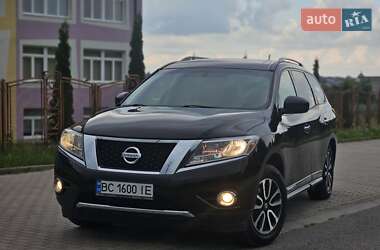 Позашляховик / Кросовер Nissan Pathfinder 2013 в Львові
