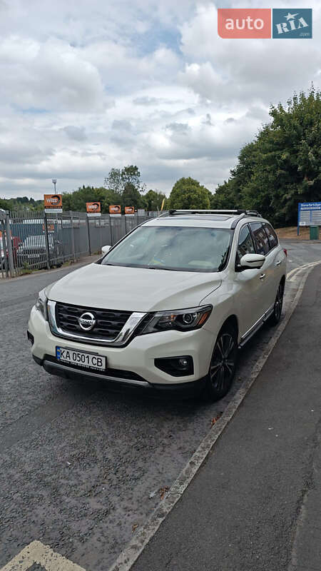 Nissan Pathfinder 2016