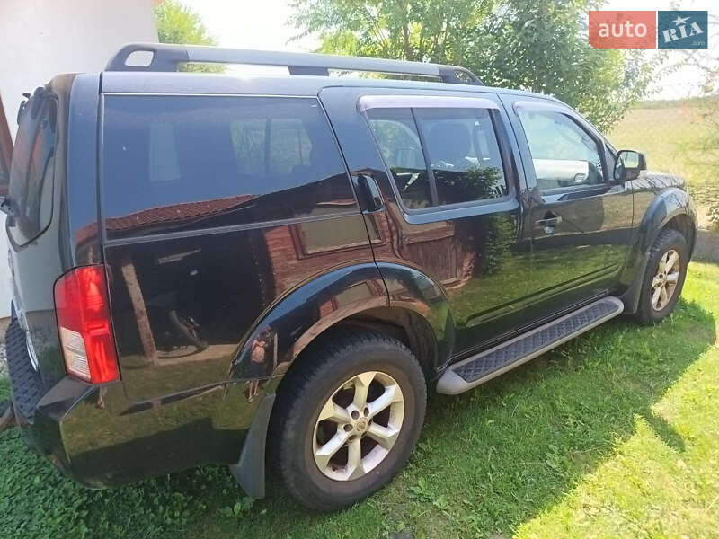 Позашляховик / Кросовер Nissan Pathfinder 2013 в Києві
