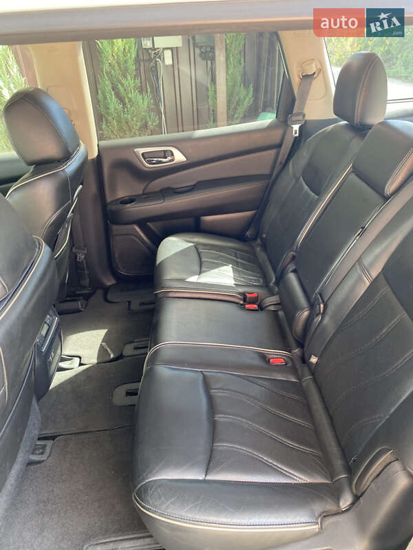 Внедорожник / Кроссовер Nissan Pathfinder 2019 в Днепре