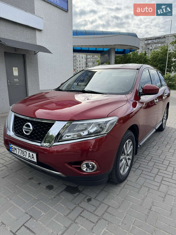 Позашляховик / Кросовер Nissan Pathfinder 2013 в Сумах