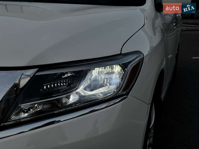 Внедорожник / Кроссовер Nissan Pathfinder 2015 в Луцке