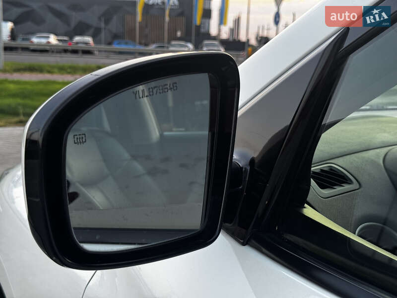 Внедорожник / Кроссовер Nissan Pathfinder 2015 в Луцке