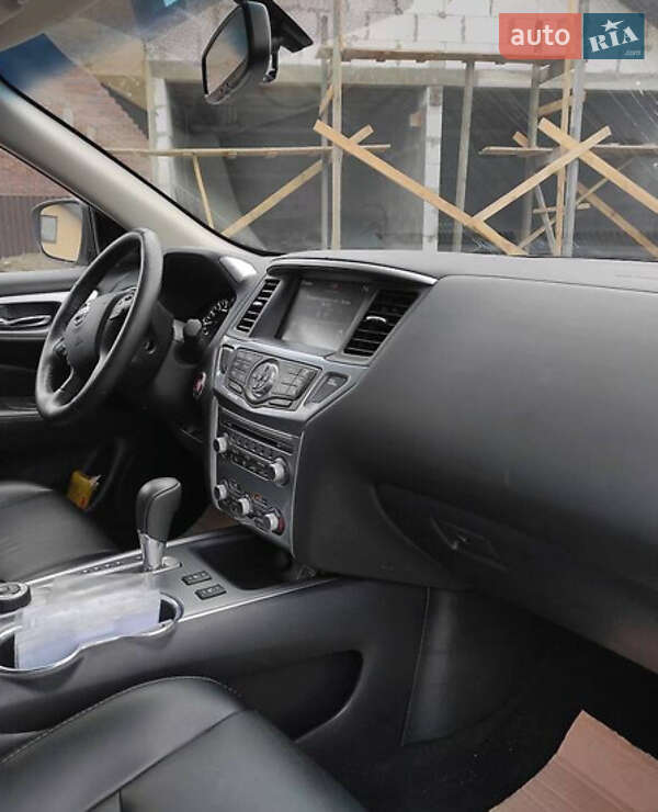 Позашляховик / Кросовер Nissan Pathfinder 2019 в Львові фото 12 Позашляховик / Кросовер Nissan Pathfinder 2019 в Львові