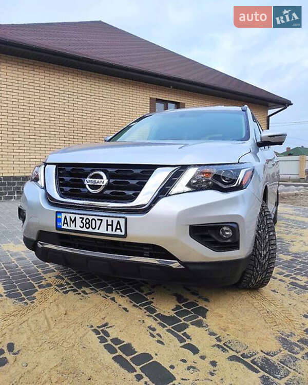 Nissan Pathfinder 2019