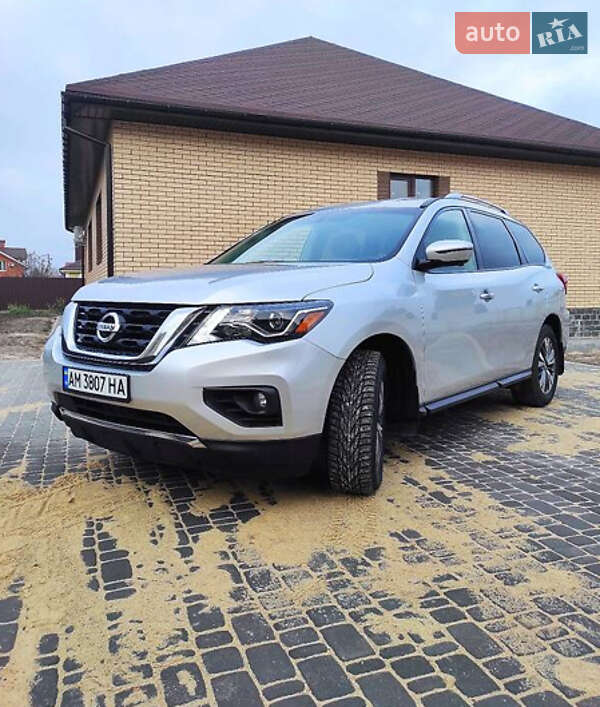Позашляховик / Кросовер Nissan Pathfinder 2019 в Львові фото 2 Позашляховик / Кросовер Nissan Pathfinder 2019 в Львові