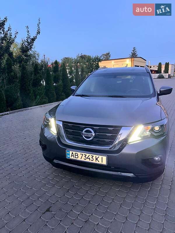 Позашляховик / Кросовер Nissan Pathfinder 2019 в Іллінцях