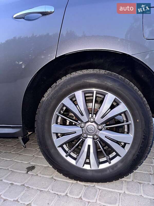 Позашляховик / Кросовер Nissan Pathfinder 2019 в Іллінцях