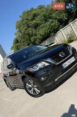 Позашляховик / Кросовер Nissan Pathfinder 2017 в Одесі
