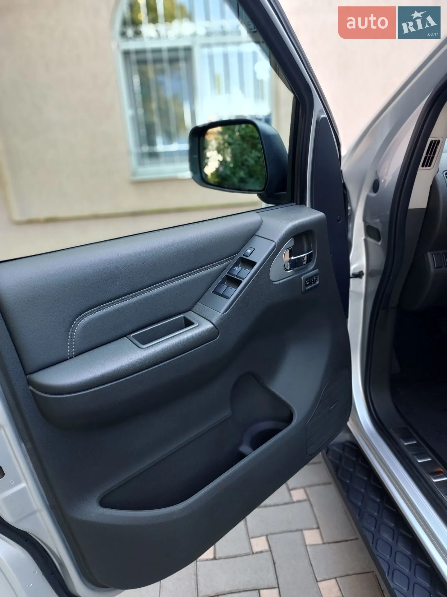 2014 Nissan Pathfinder - мініатюра 31
