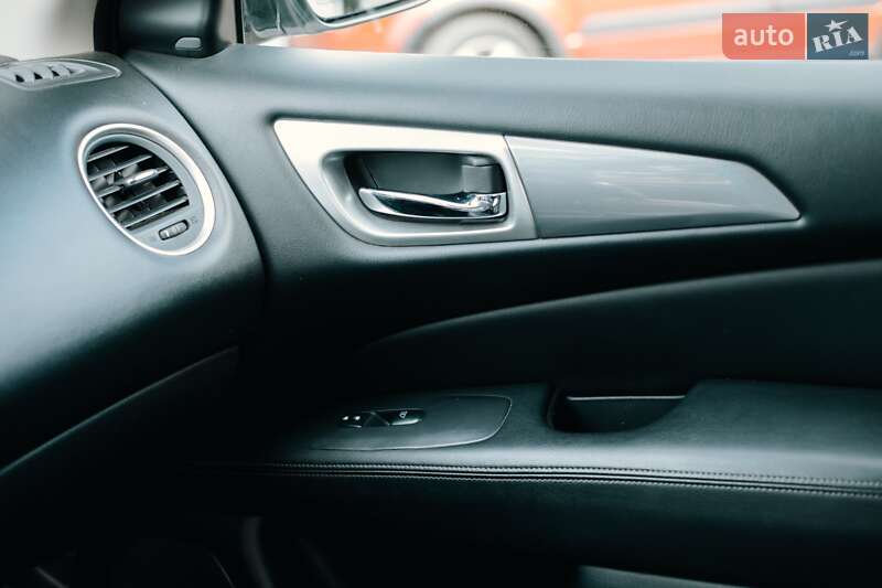 Позашляховик / Кросовер Nissan Pathfinder 2019 в Києві