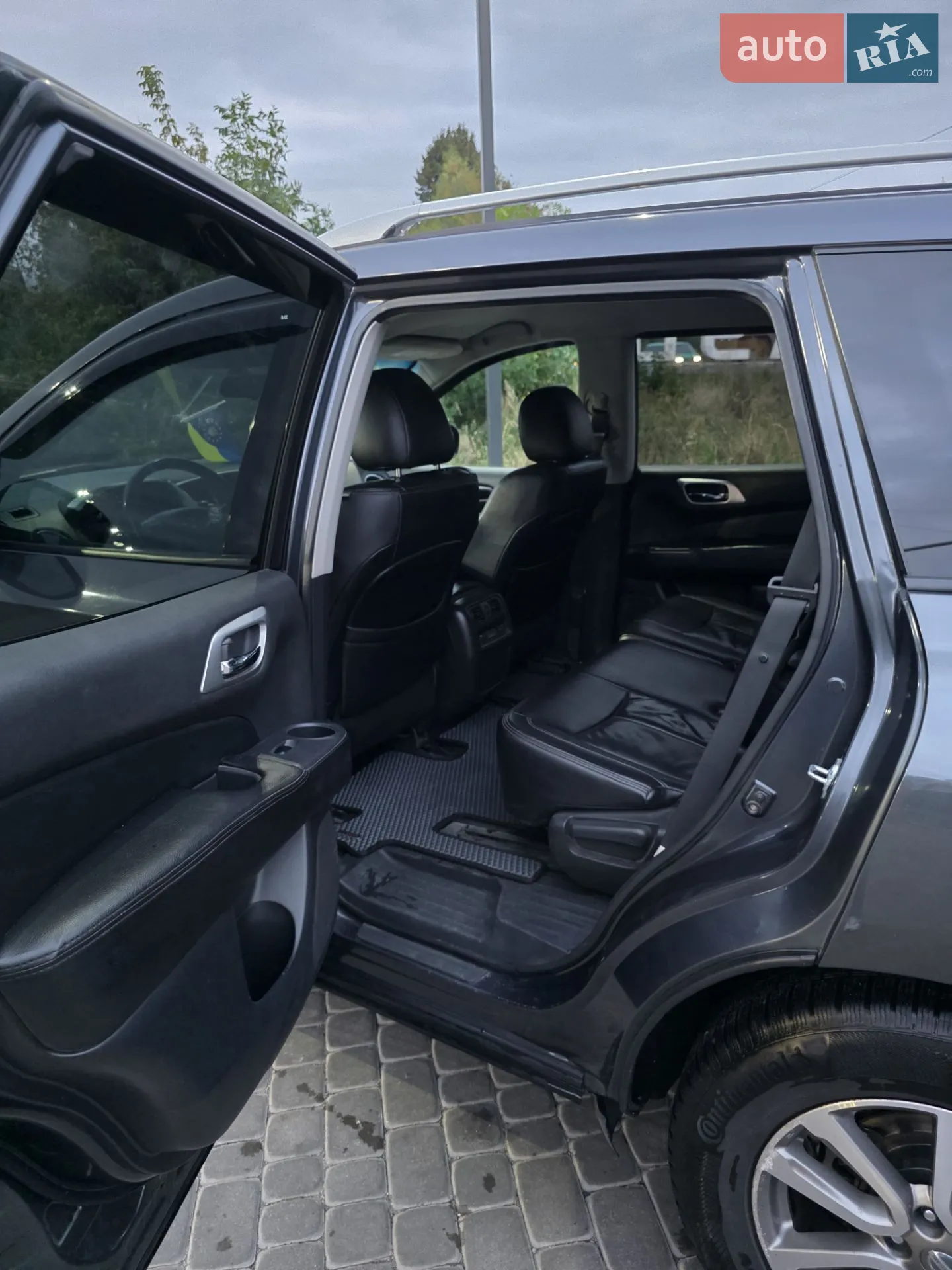2013 Nissan Pathfinder - мініатюра 2