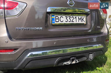 Внедорожник / Кроссовер Nissan Pathfinder 2015 в 