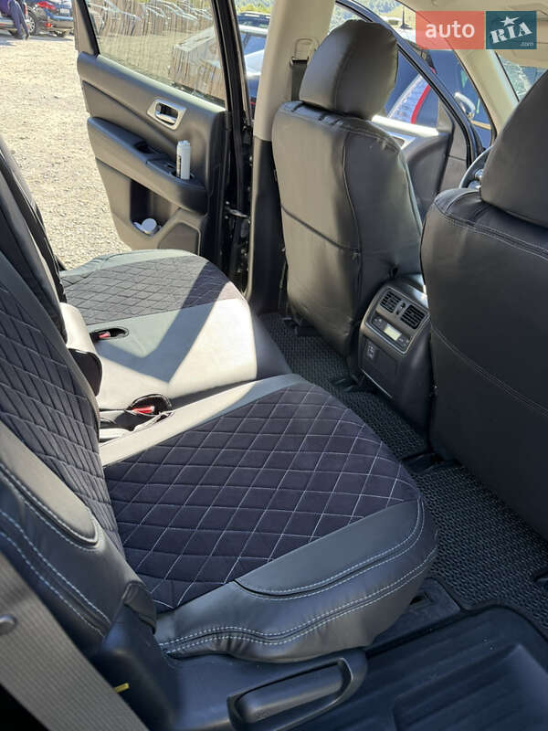 Позашляховик / Кросовер Nissan Pathfinder 2018 в Жовкві