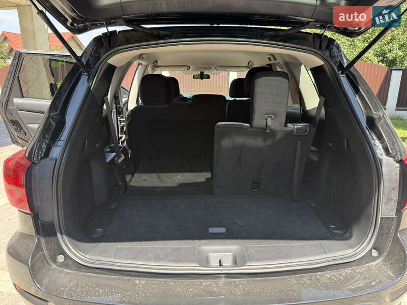 Позашляховик / Кросовер Nissan Pathfinder 2018 в Жовкві