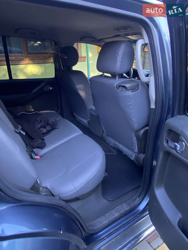 Позашляховик / Кросовер Nissan Pathfinder 2007 в Луцьку