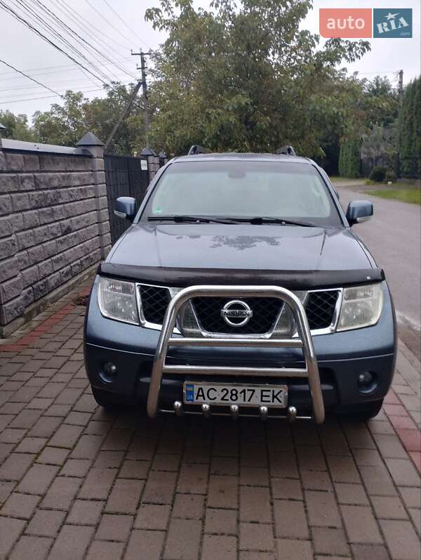 Позашляховик / Кросовер Nissan Pathfinder 2007 в Луцьку