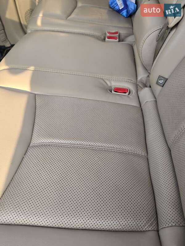 Внедорожник / Кроссовер Nissan Pathfinder 2016 в Киеве фото 17 Внедорожник / Кроссовер Nissan Pathfinder 2016 в Киеве