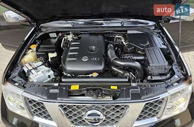 Внедорожник / Кроссовер Nissan Pathfinder 2006 в 