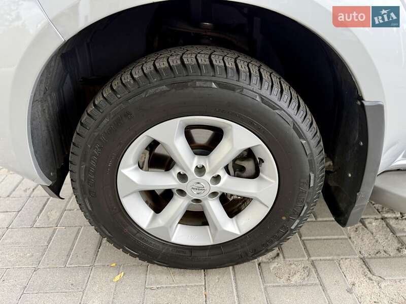 Внедорожник / Кроссовер Nissan Pathfinder 2012 в Днепре