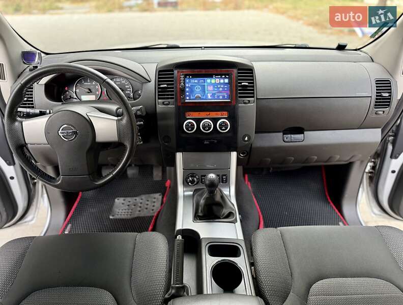 Внедорожник / Кроссовер Nissan Pathfinder 2012 в Днепре