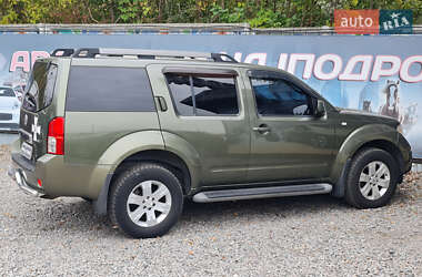 Внедорожник / Кроссовер Nissan Pathfinder 2005 в 