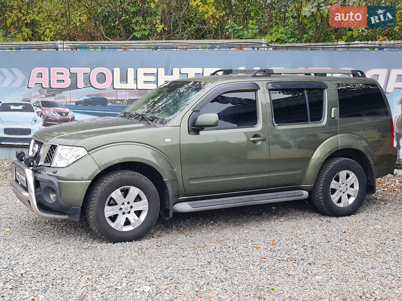 Внедорожник / Кроссовер Nissan Pathfinder 2005 в Киеве