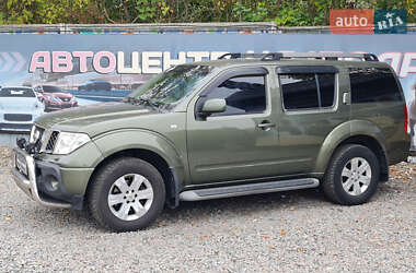 Внедорожник / Кроссовер Nissan Pathfinder 2005 в 