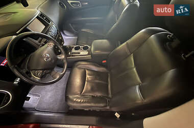 Позашляховик / Кросовер Nissan Pathfinder 2015 в  фото 10 Позашляховик / Кросовер Nissan Pathfinder 2015 в