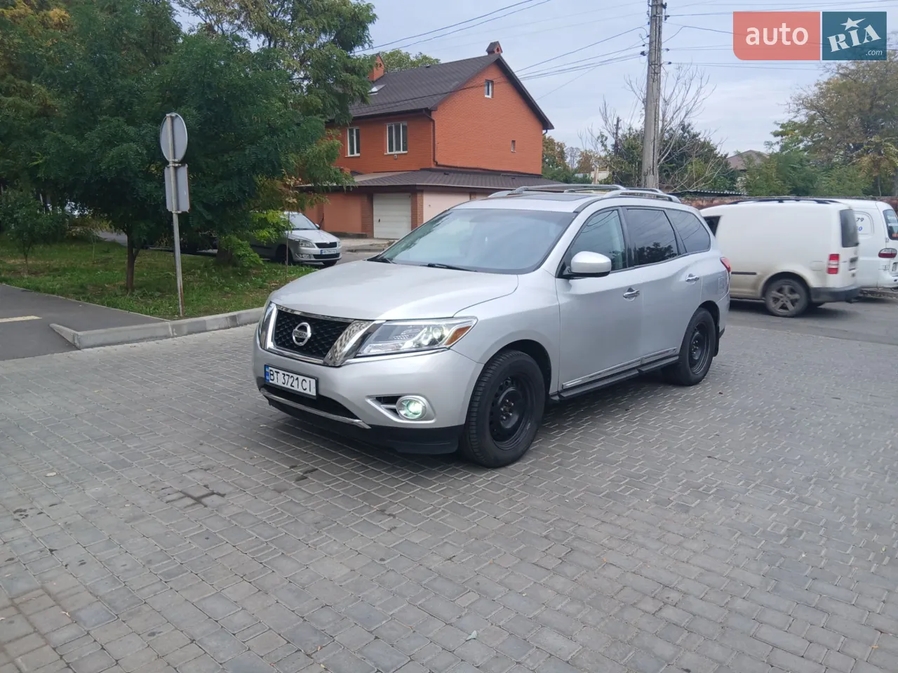 2015 Nissan Pathfinder - мініатюра 16