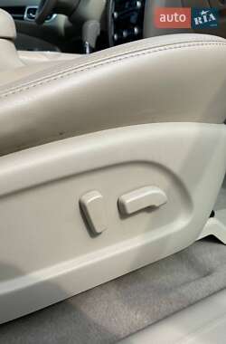 Позашляховик / Кросовер Nissan Pathfinder 2013 в  фото 28 Позашляховик / Кросовер Nissan Pathfinder 2013 в