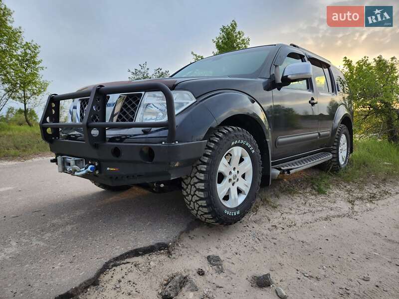 Внедорожник / Кроссовер Nissan Pathfinder 2008 в Киеве