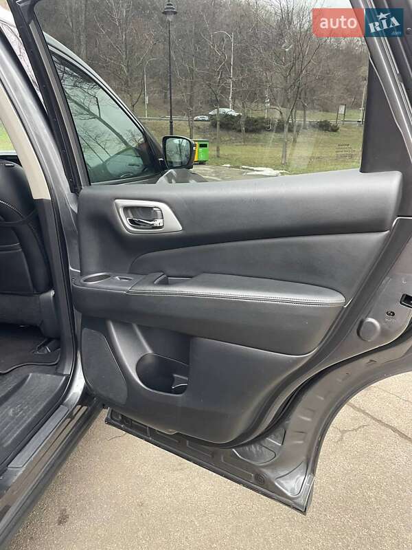 Внедорожник / Кроссовер Nissan Pathfinder 2019 в Нежине