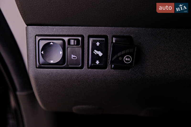 Внедорожник / Кроссовер Nissan Pathfinder 2005 в Одессе фото 24 Внедорожник / Кроссовер Nissan Pathfinder 2005 в Одессе