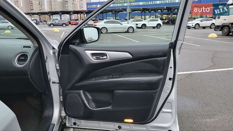 Позашляховик / Кросовер Nissan Pathfinder 2019 в Києві