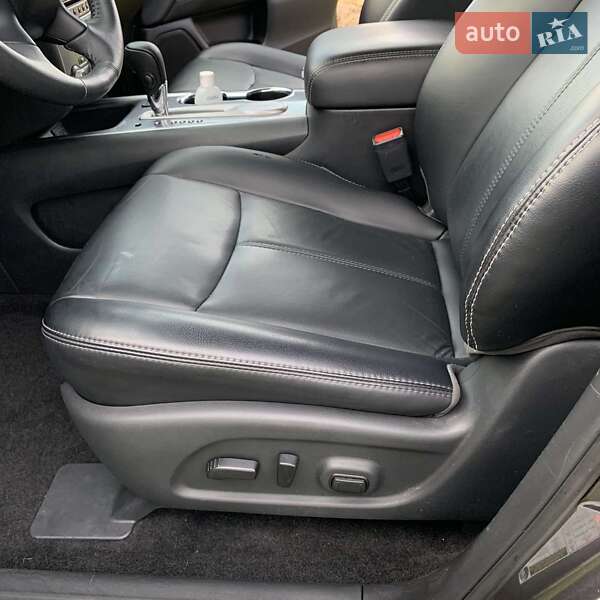 Внедорожник / Кроссовер Nissan Pathfinder 2017 в Вараше