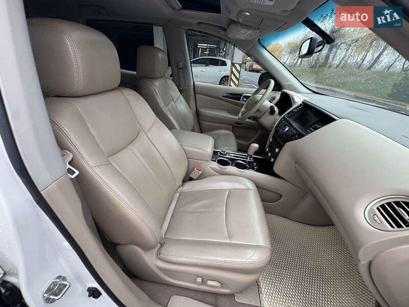 Внедорожник / Кроссовер Nissan Pathfinder 2012 в Киеве фото 44 Внедорожник / Кроссовер Nissan Pathfinder 2012 в Киеве