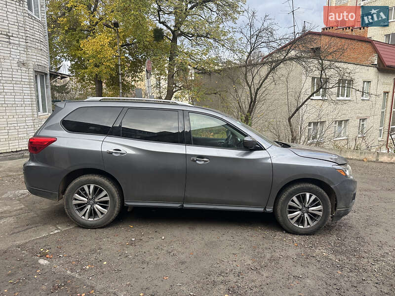 Внедорожник / Кроссовер Nissan Pathfinder 2020 в Львове фото 6 Внедорожник / Кроссовер Nissan Pathfinder 2020 в Львове
